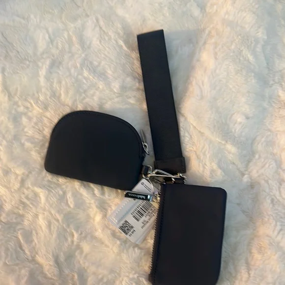 Lululemon Dual Pouch Wristlet in Oil Blue, OS - Picture 7 of 12